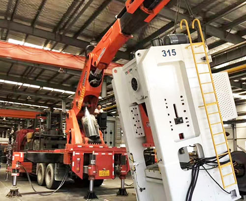 淮南谢家集提升工作效率，选择优质折臂吊租赁服务